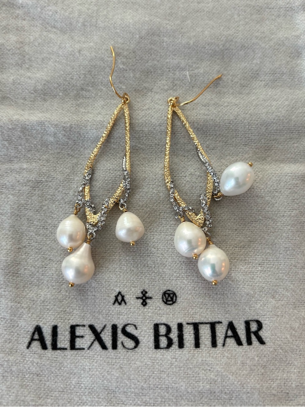 NWOT Alexis Bittar Gold Tone Crystal & White Pearl Drop Earrings